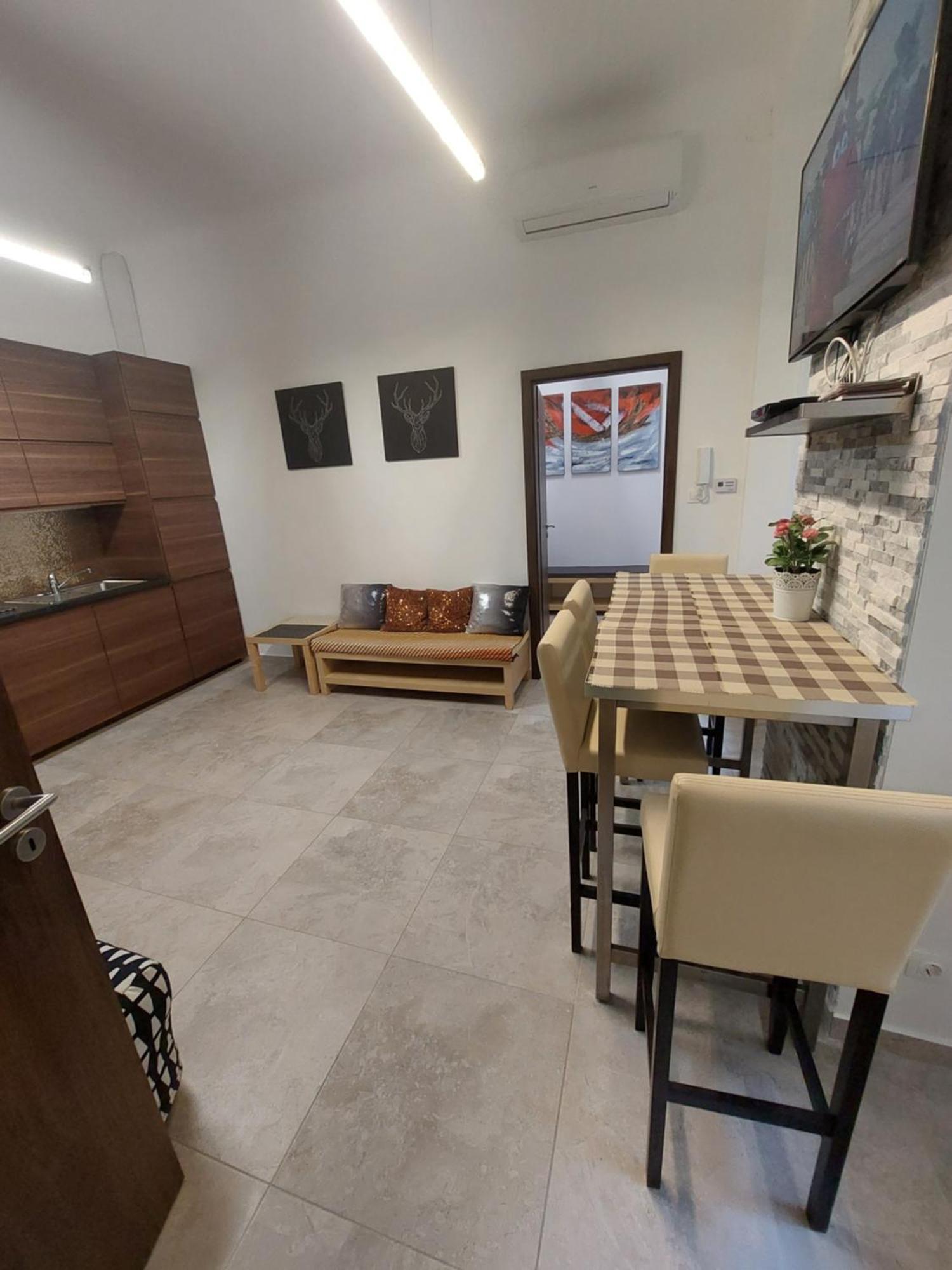 Gold Basilica Apartment Budapest Luaran gambar